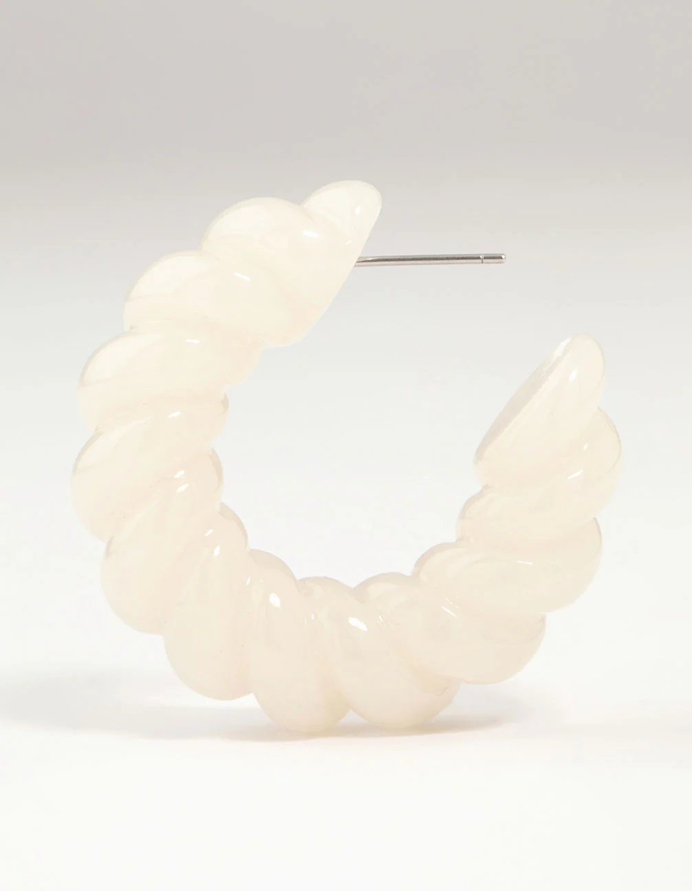 Acrylic Twisted Hoop Earrings - Image 4