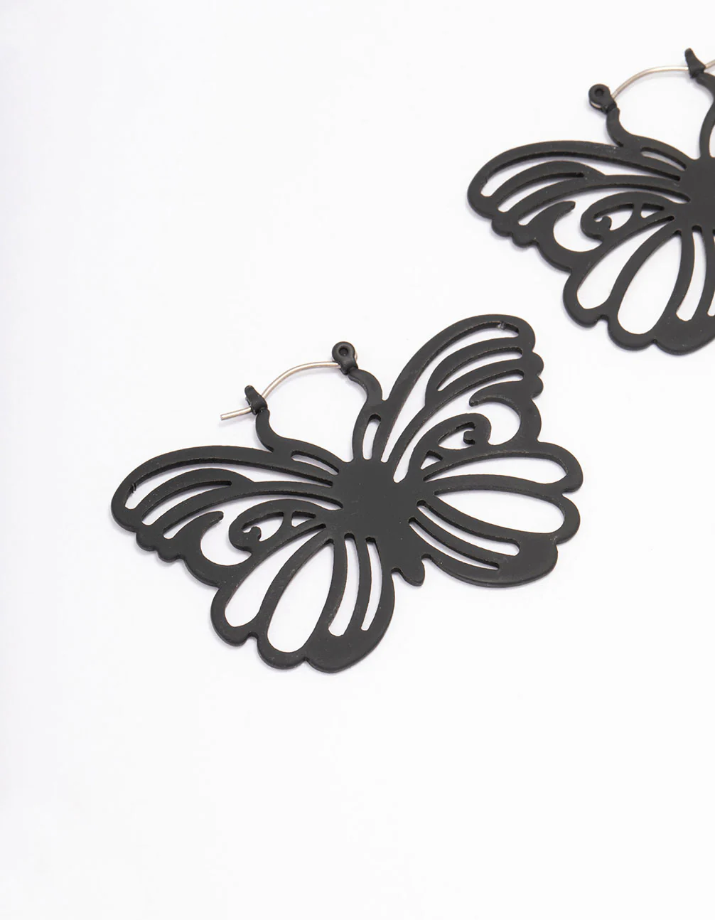 Black Butterfly Pattern Hoop Earrings - Image 2