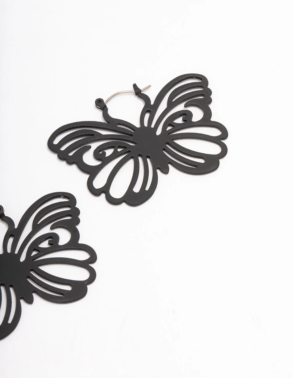 Black Butterfly Pattern Hoop Earrings - Image 3