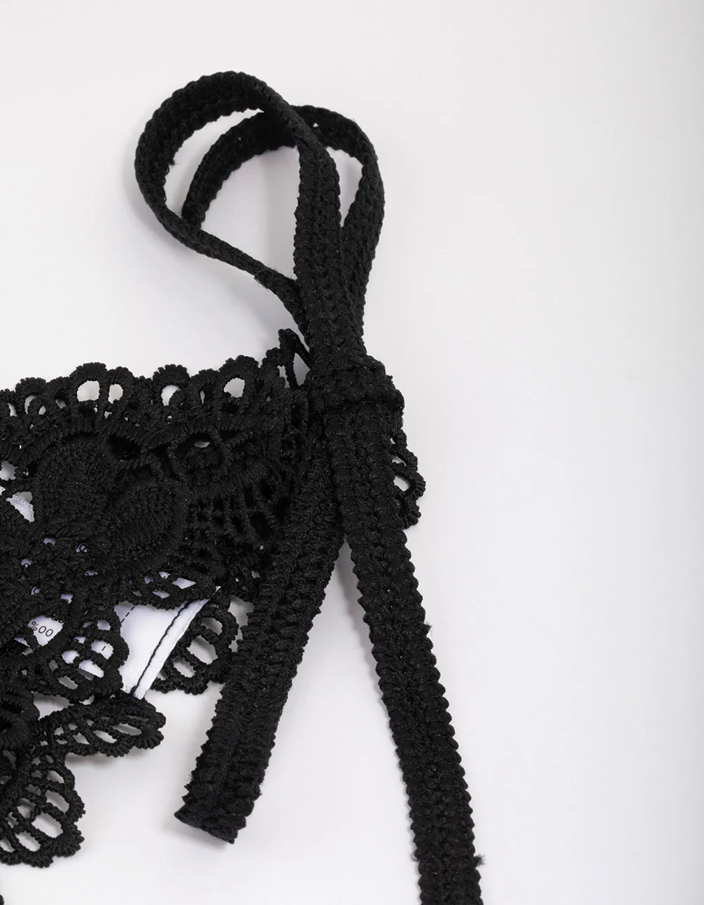 Black Fabric Embroidered Daisy Bandana - Image 2