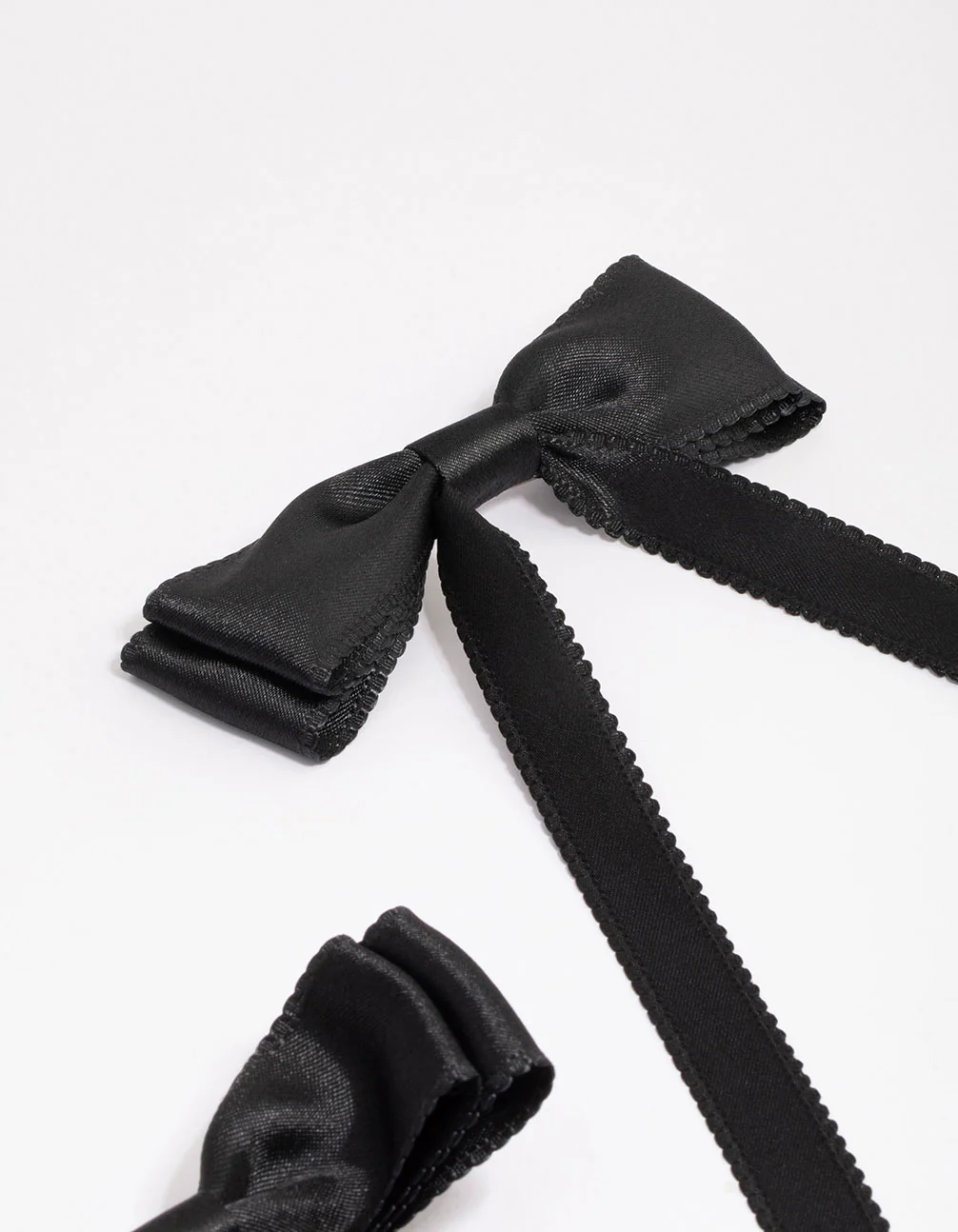 Black Fabric Satin Scallop Hair Bow Pack - Image 3