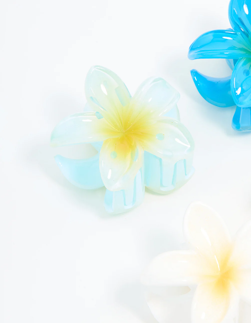 Blue & White Mini Frangipani Claw Clips 4-Pack - Image 2