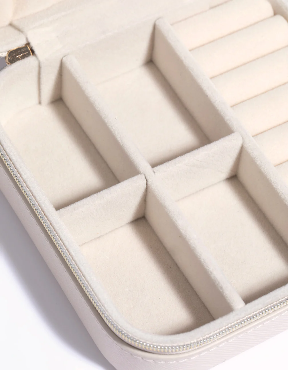 Cream Faux Leather Compact Square Jewellery Box - Image 3