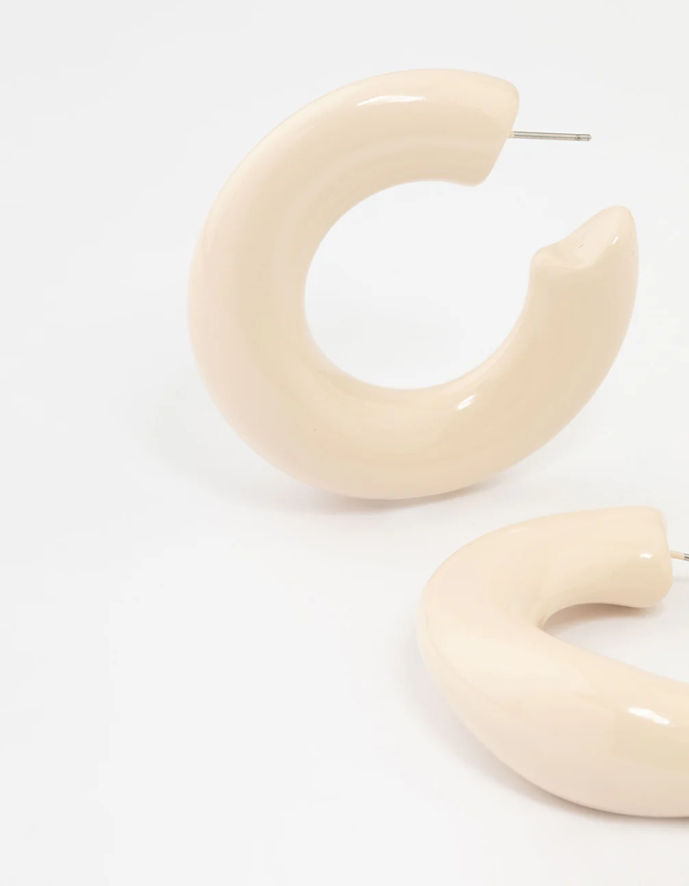 Cream Acrylic Organic Medium Hoop Earrings - Image 4
