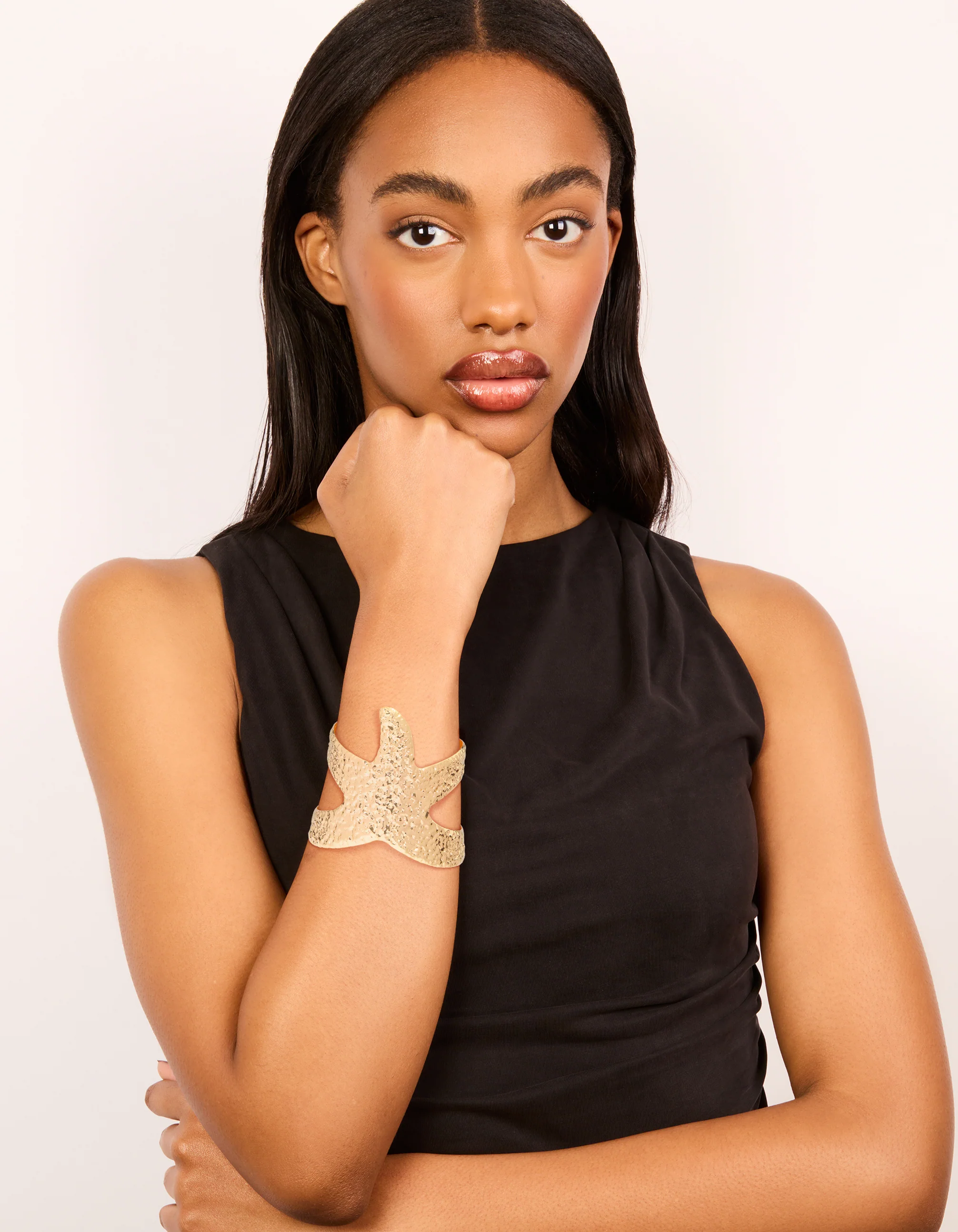 Gold Hammered Starfish Wrap Wrist Cuff - Image 3