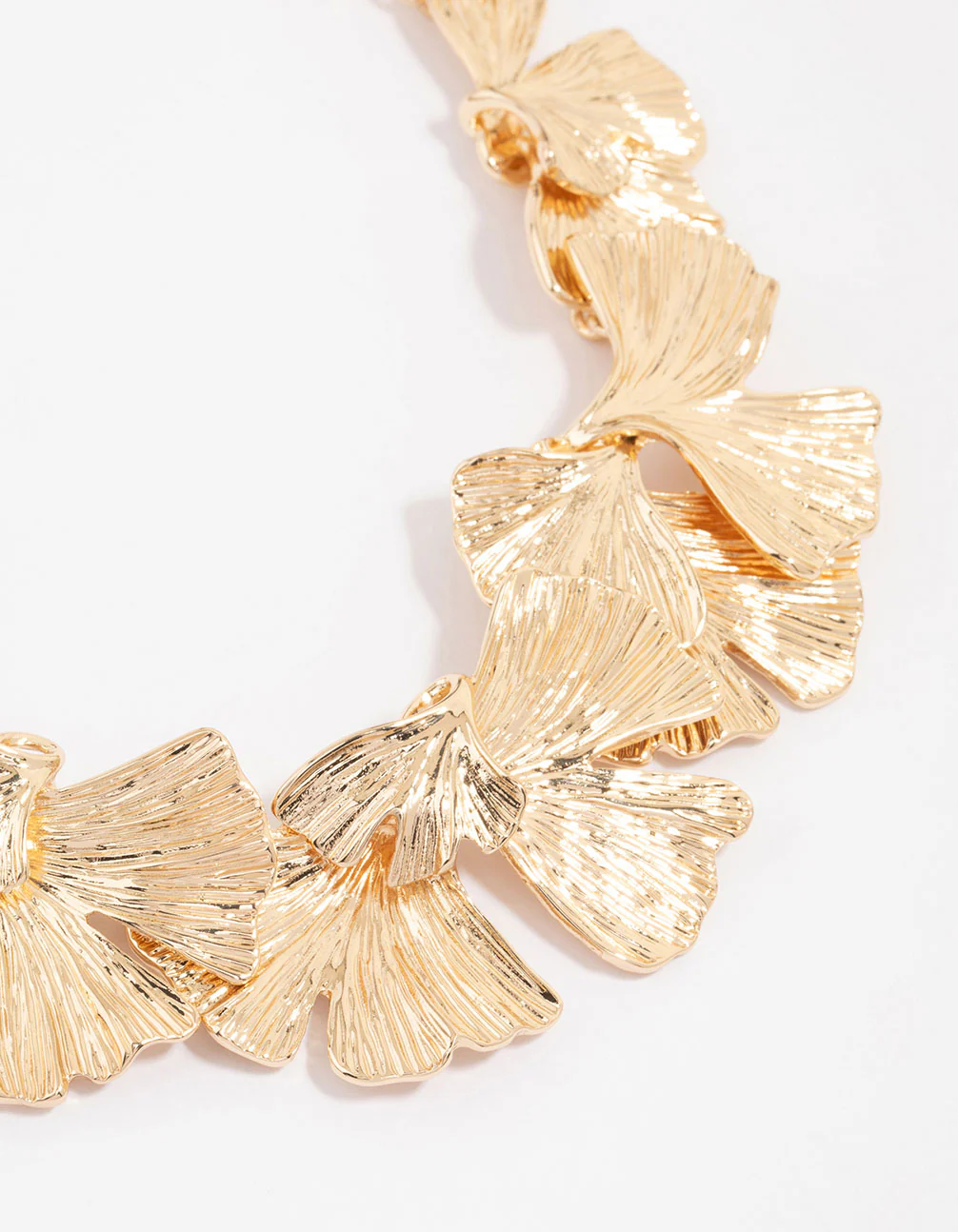 Gold Leaf Detail Short Necklace