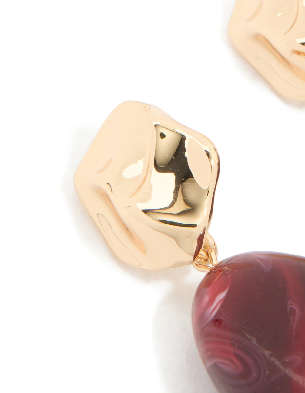 Gold Marbled Red Acrylic Beaded Drop Earrings - Image 4