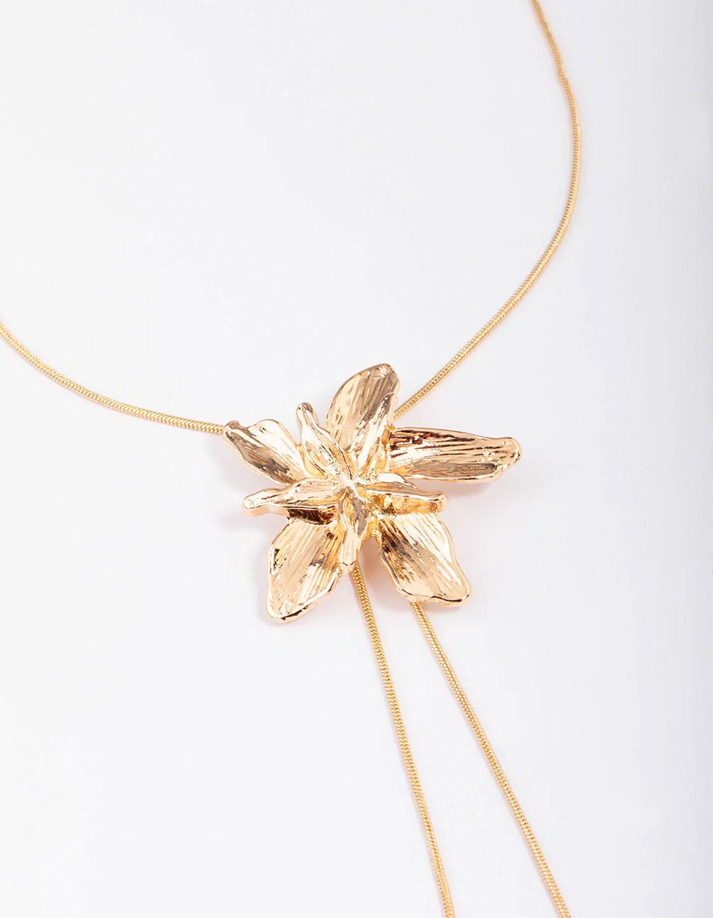 Gold Metal Flower Bolo Necklace - Image 4