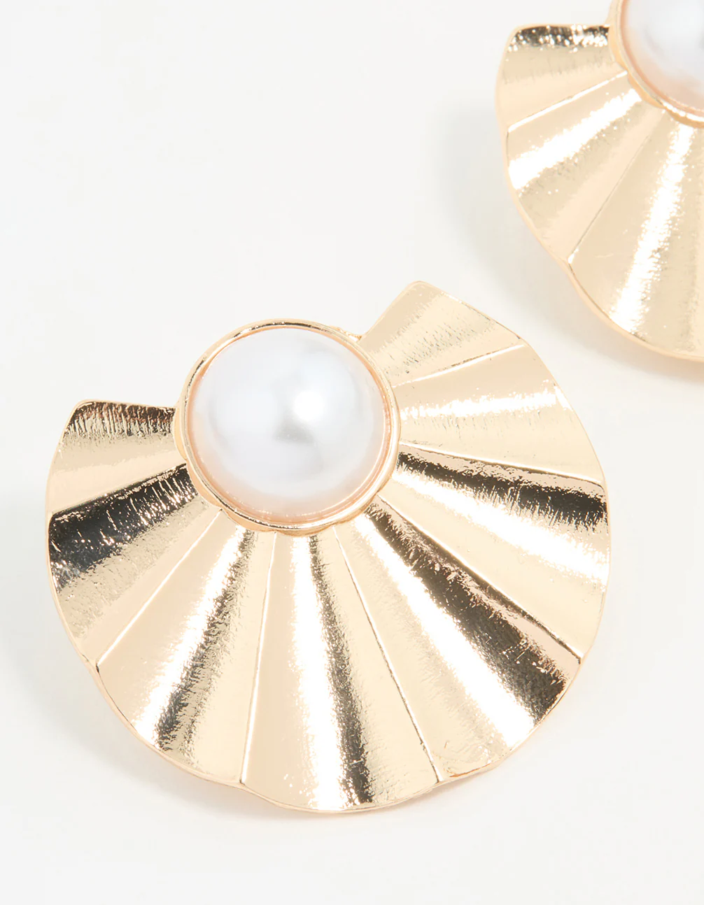 Gold Pearl Wavy Stud Earrings - Image 4