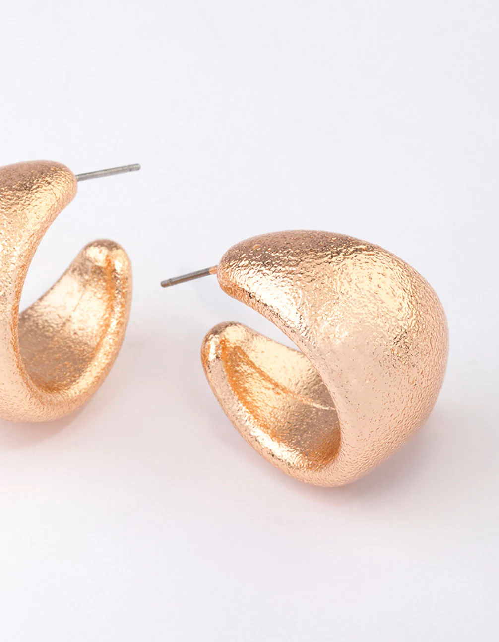 Gold Textured Tapered Hoop Earrings - Image 3