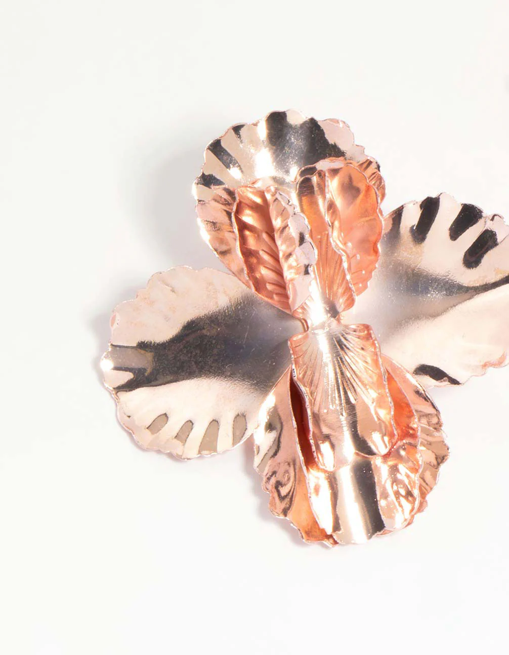 Rose Gold Hammered Flower Stud Earrings - Image 4