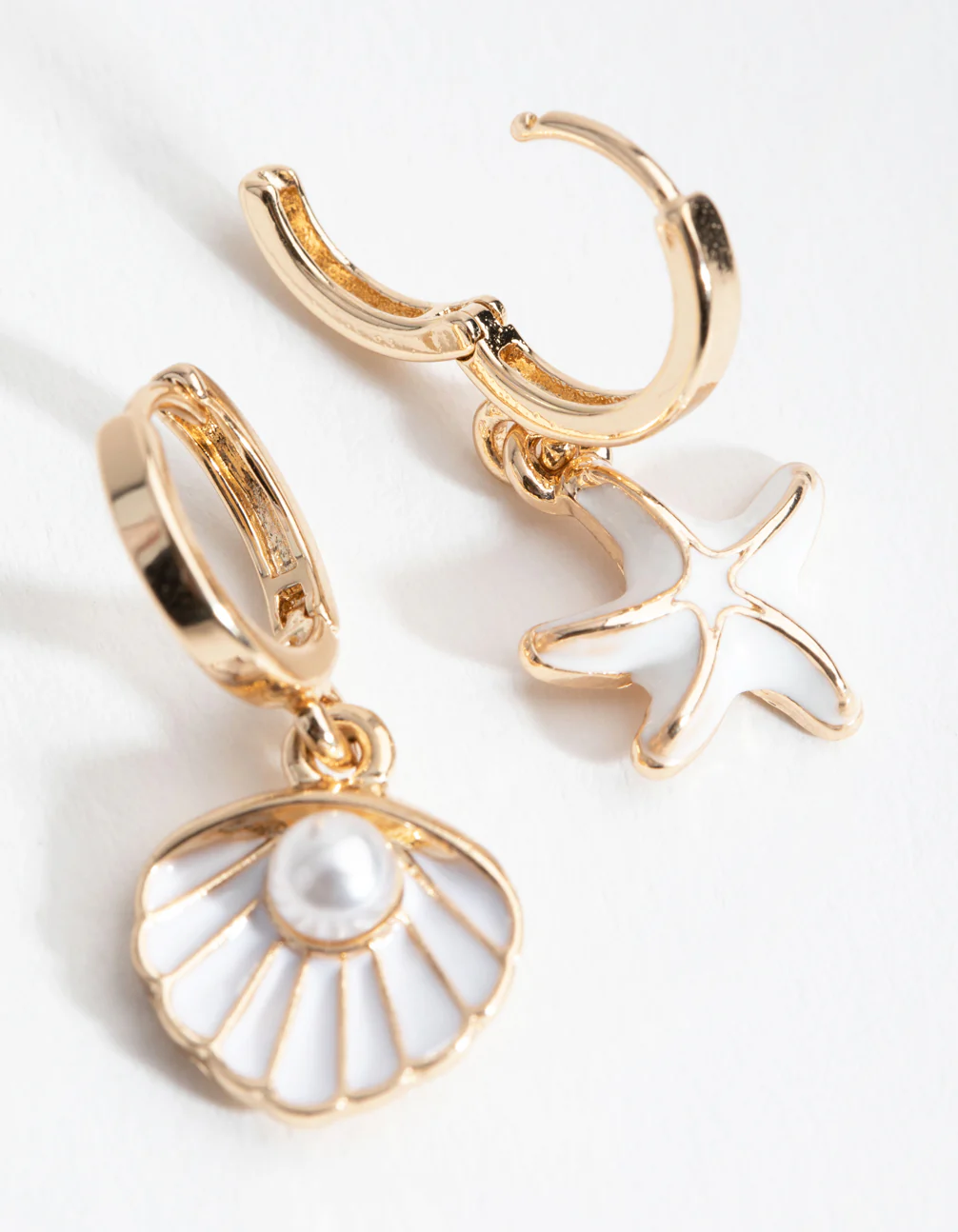 Gold Matte Shell & Pearl Huggie Earrings - Image 2