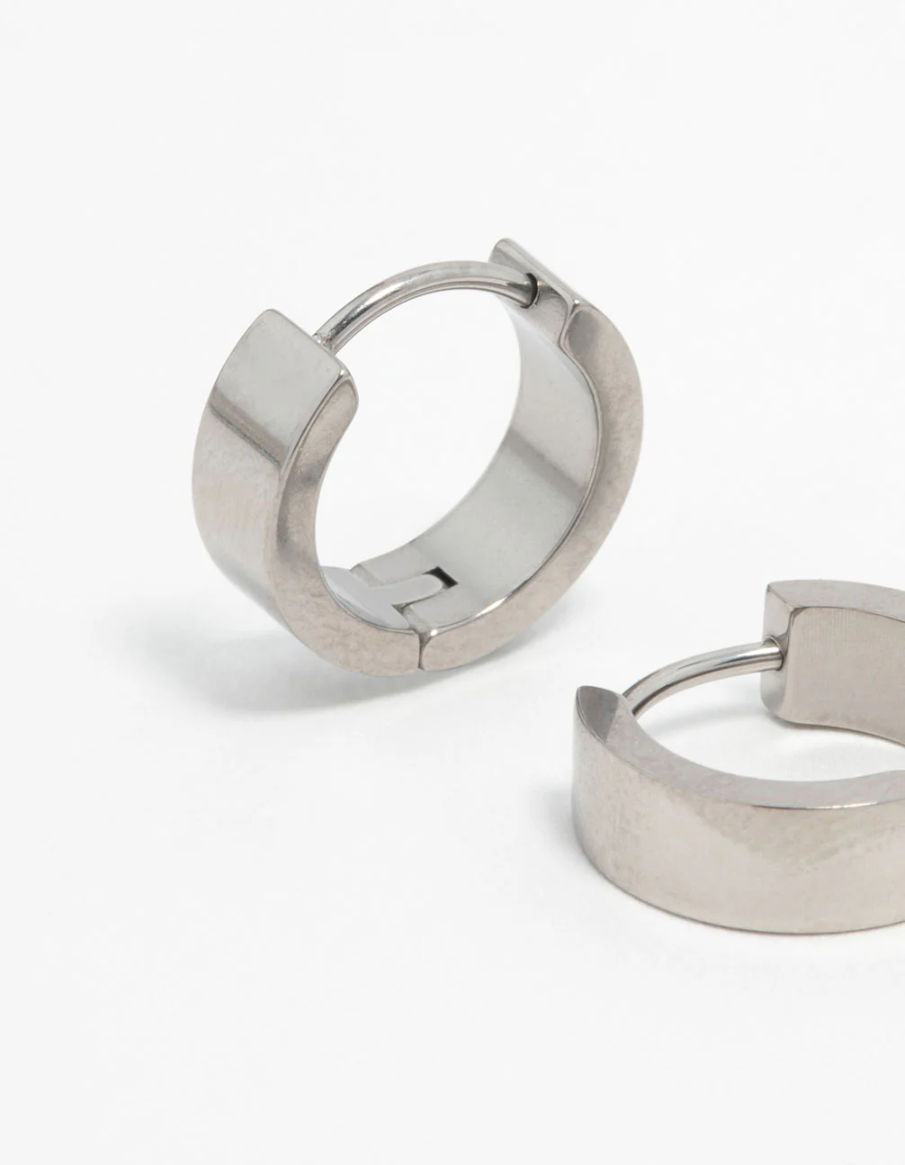 Titanium Classic Flat Hoop Earrings - Image 4