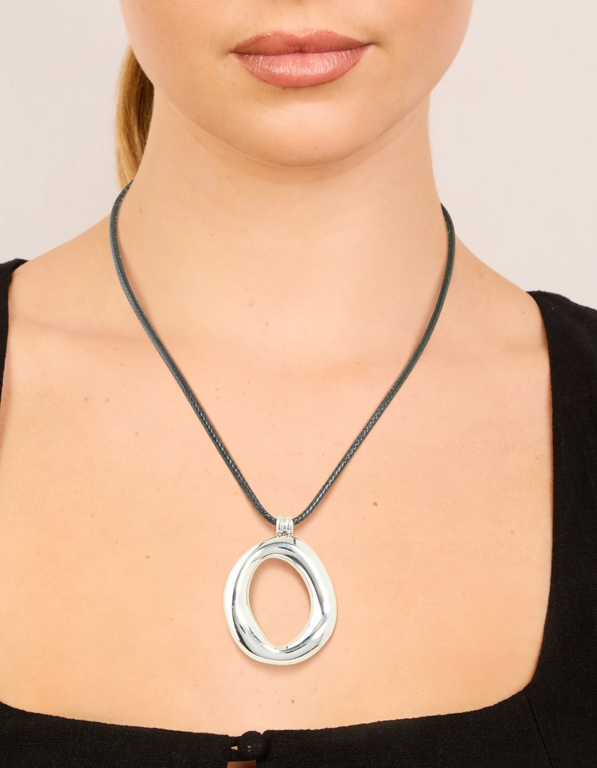 Waterproof Stainless Steel Organic Pendant Cord Necklace - Image 6