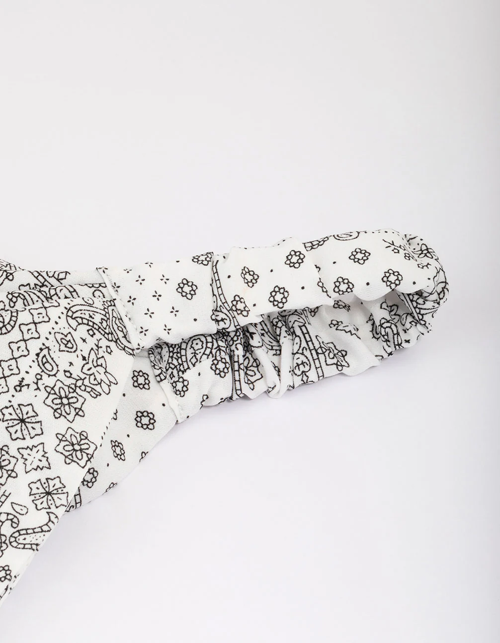 White & Black Fabric Paisley Bandana - Image 2