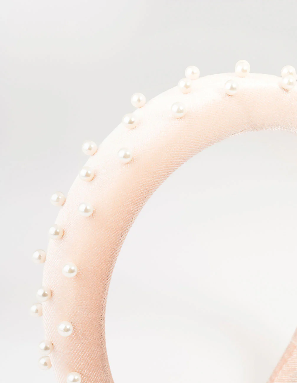 White Fabric Puffy Pearl Velvet Headband - Image 2