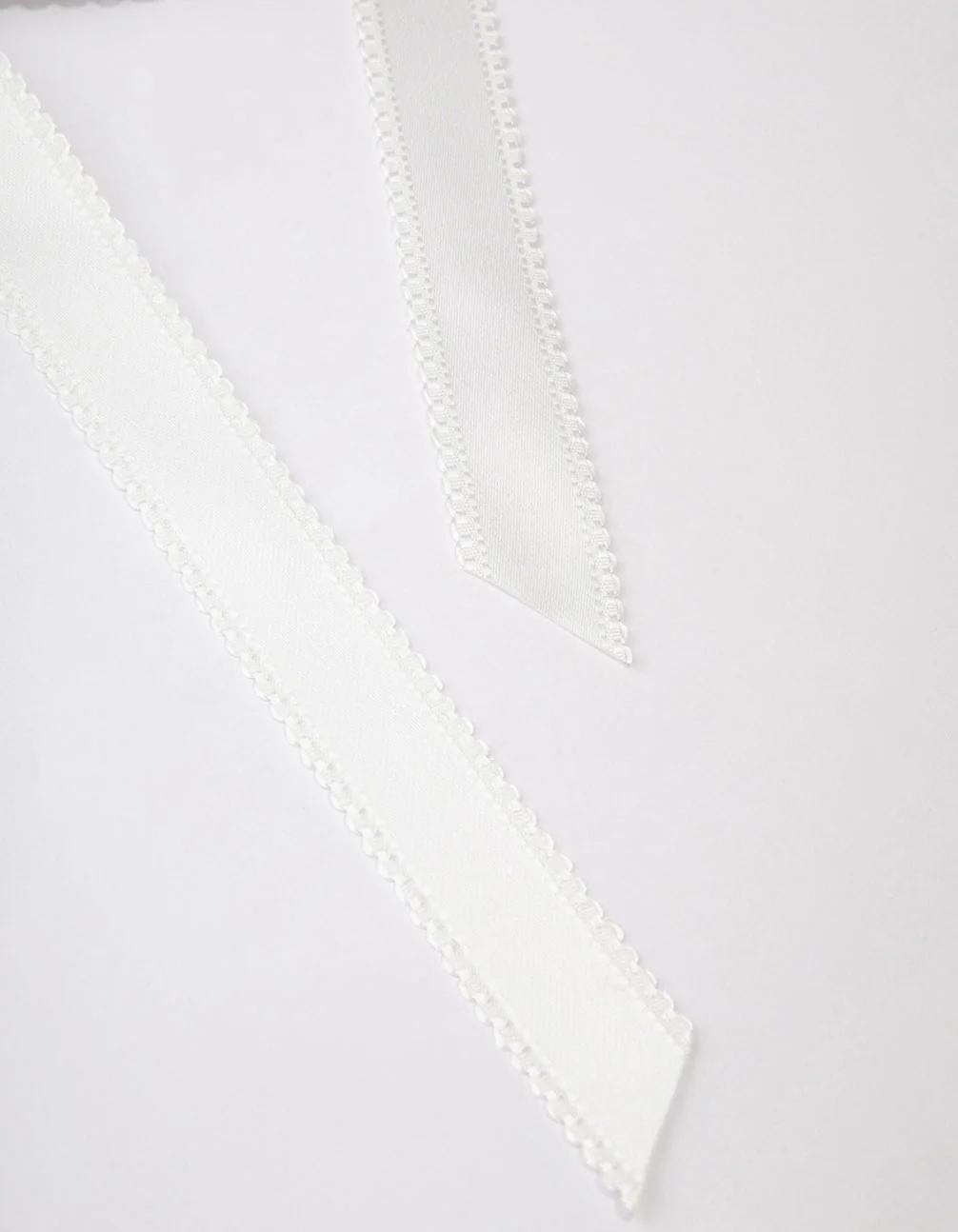 White Fabric Satin Scallop Hair Bow Pack - Image 3